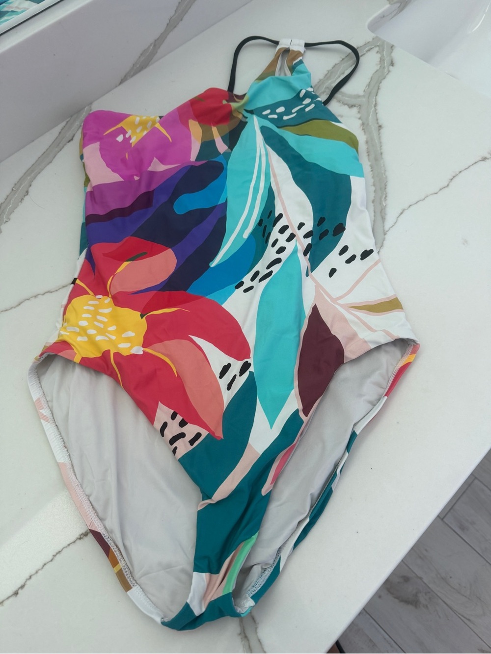 La Blanca One-Piece Swimsuit in Teal, Red, Yellow, Pink, Purple, White - Picture 2 of 5